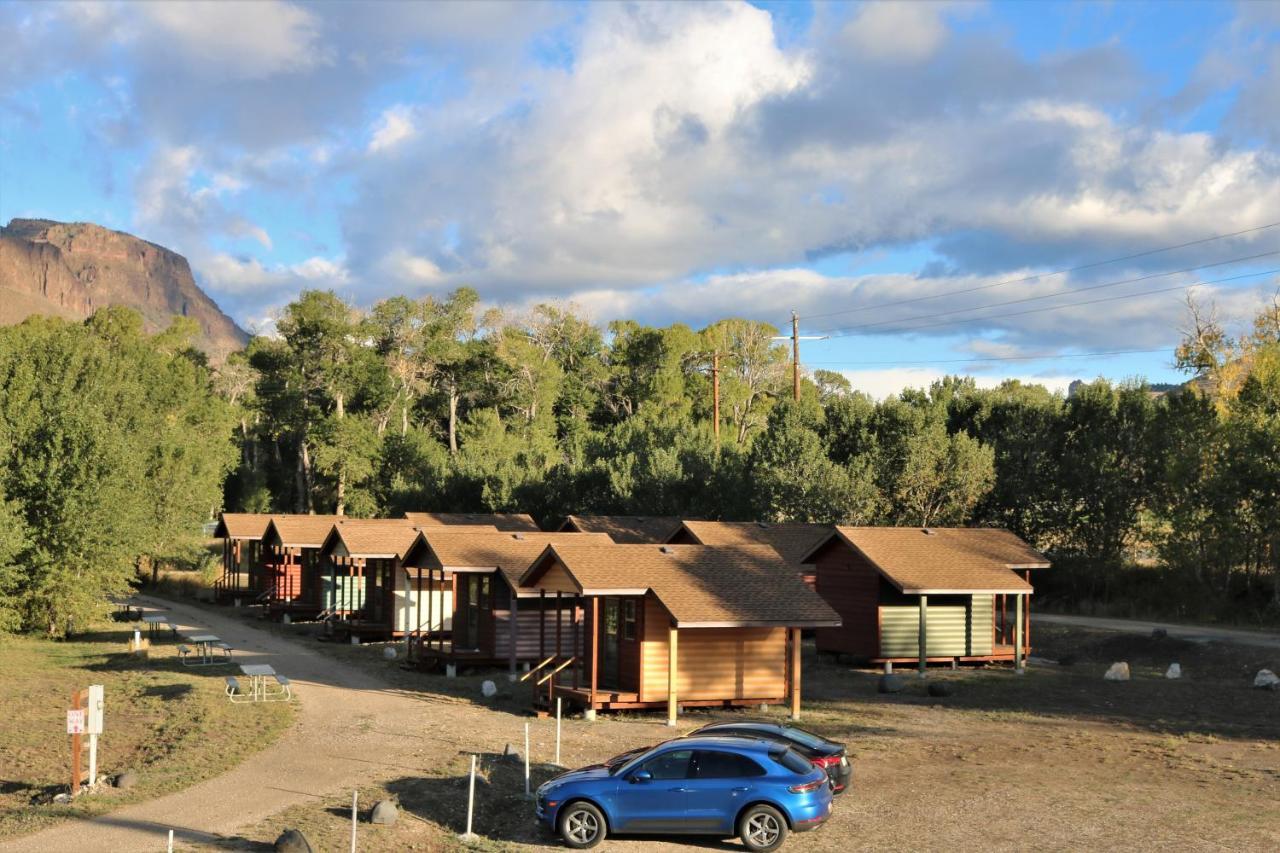 Eycat Lodging Company Wapiti Exterior photo