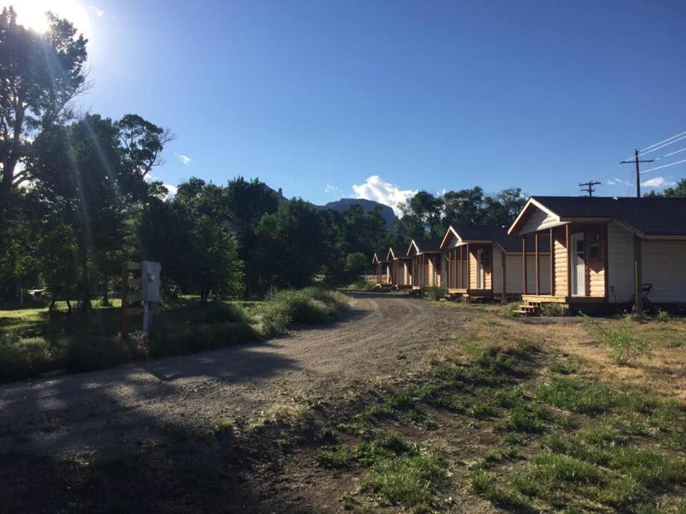 Eycat Lodging Company Wapiti Exterior photo